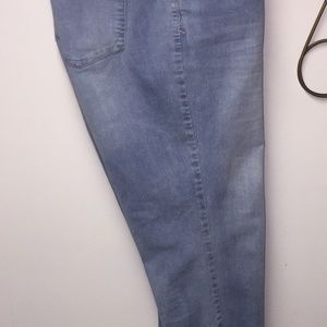 Not Your Daughter's Jeans light wash ankle length
